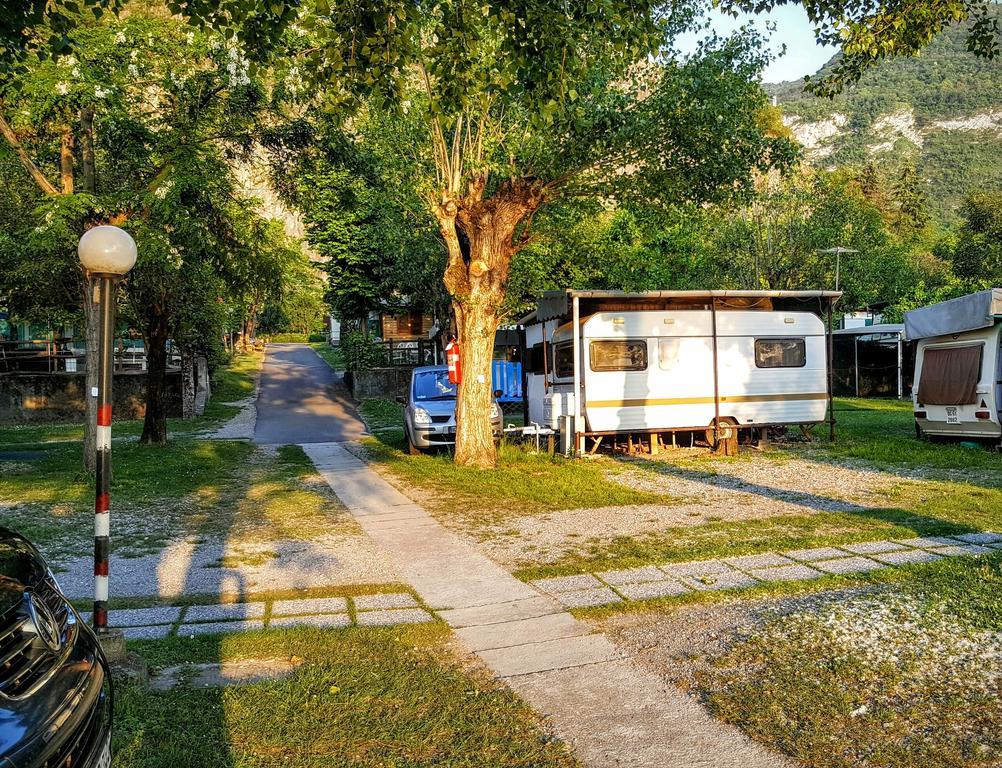 Camping Pilzone อีเซโอ ภายนอก รูปภาพ