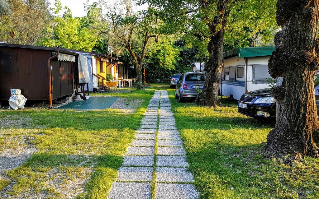 Camping Pilzone อีเซโอ ภายนอก รูปภาพ